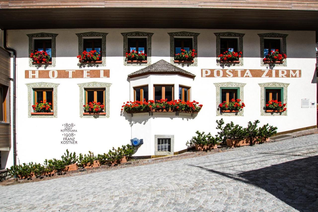 Posta Zirm Hotel Corvara In Badia Exterior photo